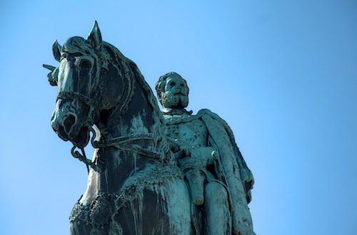 Belgrade, Prince Mihajlo monument / Photo © Marc Houle
